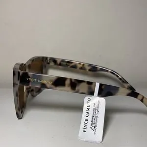 Vince Camuto | Accessories | Vince Camuto Leopard Print  display picture 3